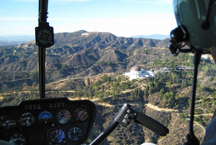 la helicopter tour griffith observatory approaching hollywood sign